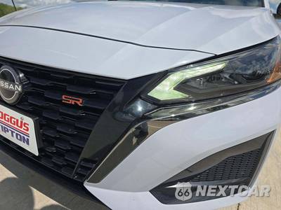 2025 Nissan Altima SR - zdjęcie 18 z 25 - miniatura