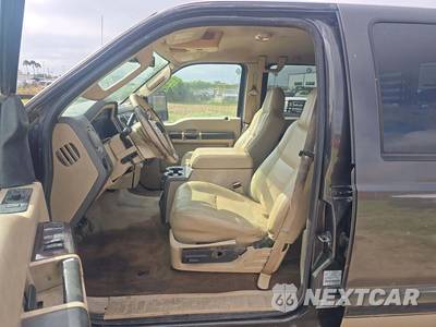 2008 Ford Super Duty F-250 FX4 Crew Cab Long Bed - zdjęcie 6 z 24 - miniatura