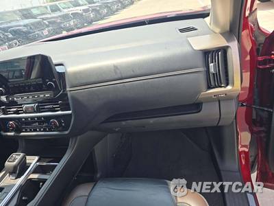 2024 Nissan Pathfinder Platinum - zdjęcie 17 z 27 - miniatura
