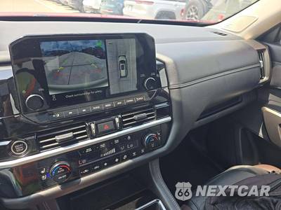 2024 Nissan Pathfinder Platinum - zdjęcie 7 z 27 - miniatura