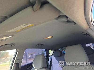 2013 Hyundai Accent GS Hatchback - zdjęcie 8 z 22 - miniatura