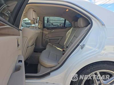 2014 Mercedes-Benz E 350 Sedan - zdjęcie 13 z 24 - miniatura