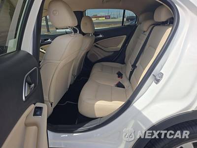 2020 Mercedes-Benz GLA 250 - zdjęcie 10 z 25 - miniatura