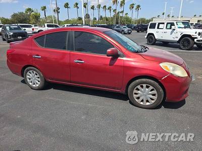 2014 Nissan Versa SV - zdjęcie 4 z 23 - miniatura