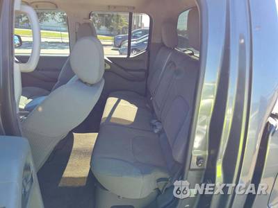 2006 Nissan Frontier SE Crew Cab Medium Bed - zdjęcie 13 z 32 - miniatura