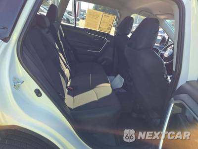 2024 Toyota RAV4 LE - zdjęcie 16 z 20 - miniatura