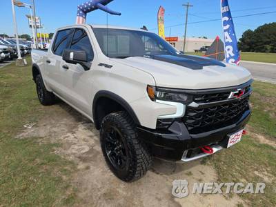 2026 Chevrolet Silverado 1500 ZR2 Crew Cab Short Bed 3LT - zdjęcie 4 z 20 - miniatura