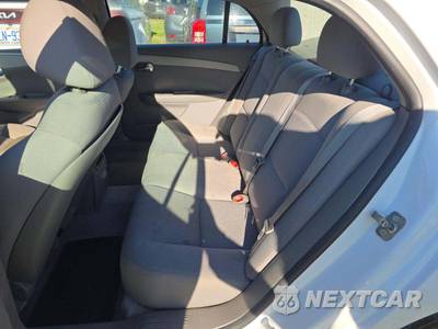2012 Chevrolet Malibu LS 1FL - zdjęcie 13 z 28 - miniatura
