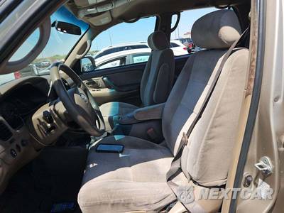 2004 Toyota Sequoia SR5 - zdjęcie 6 z 23 - miniatura
