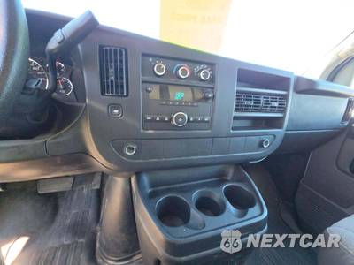 2013 Chevrolet Express 3500 Cutaway 1WT DRW - zdjęcie 10 z 19 - miniatura