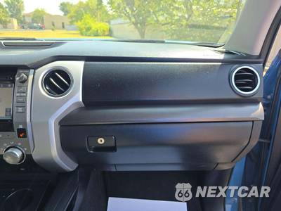 2019 Toyota Tundra SR5 Crew Cab Short Bed - zdjęcie 16 z 21 - miniatura