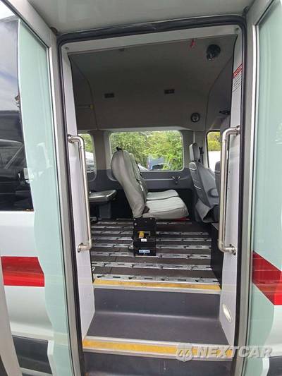 2017 Ford Transit 350 HD Passenger Wagon XL DRW High Roof 147.6" WB - zdjęcie 17 z 29 - miniatura