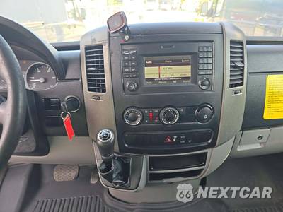 2018 Mercedes-Benz Sprinter 2500 Cargo Van Standard Roof 144.3" WB - zdjęcie 10 z 32 - miniatura