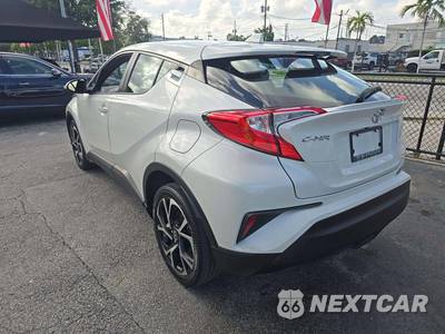 2020 Toyota C-HR XLE - zdjęcie 2 z 30 - miniatura