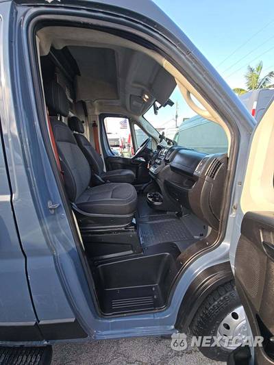 2020 Ram ProMaster 3500 Cargo Van High Roof 159.0" WB - zdjęcie 18 z 30 - miniatura