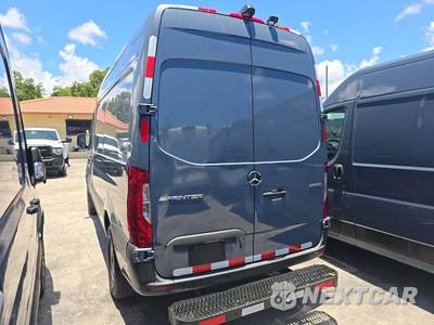 2019 Mercedes-Benz Sprinter 2500 Crew Van High Roof 144.0" WB - zdjęcie 2 z 32 - miniatura