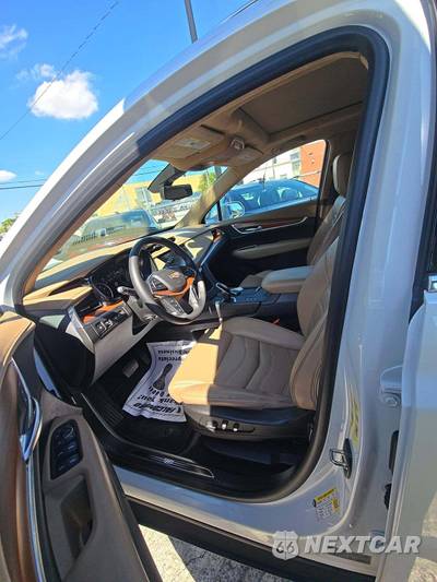 2017 Cadillac XT5 Platinum 1SH - zdjęcie 6 z 29 - miniatura