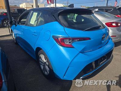 2022 Toyota Corolla Hatchback SE - zdjęcie 2 z 28 - miniatura