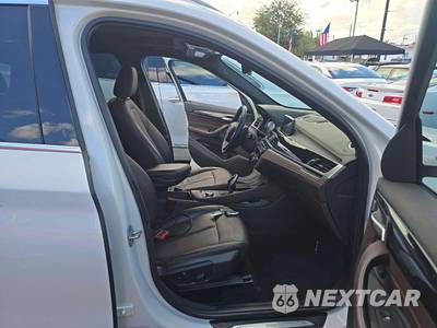2022 BMW X1 Sports Activity Vehicle sDrive28i - zdjęcie 18 z 27 - miniatura