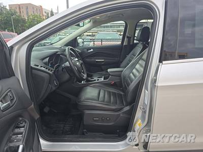 2017 Ford Escape Titanium - zdjęcie 3 z 27 - miniatura
