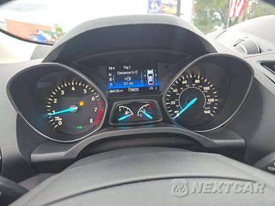 2017 Ford Escape Titanium - zdjęcie 6 z 27 - miniatura