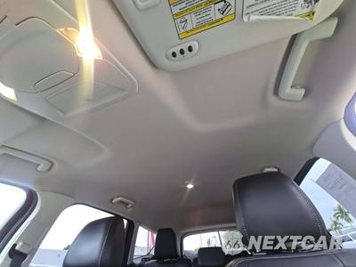 2017 Ford Escape Titanium - zdjęcie 8 z 27 - miniatura