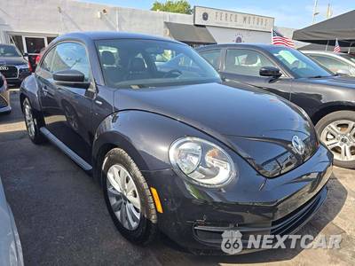 2016 Volkswagen Beetle Wolfsburg Edition Hatchback - zdjęcie 4 z 29 - miniatura