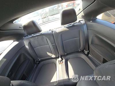 2016 Volkswagen Beetle Wolfsburg Edition Hatchback - zdjęcie 13 z 29 - miniatura