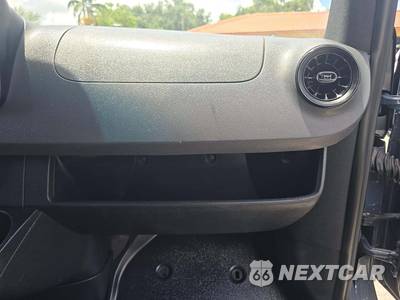 2019 Mercedes-Benz Sprinter 2500 Cargo Van Standard Roof 144.0" WB - zdjęcie 19 z 32 - miniatura