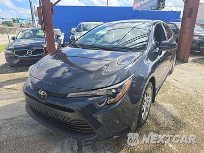2025 Toyota Corolla LE Sedan - zdjęcie 1 z 27 - miniatura