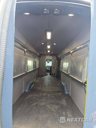 2020 Ford Transit 250 Cargo Van High Roof 148.0" WB - zdjęcie 14 z 30 - miniatura