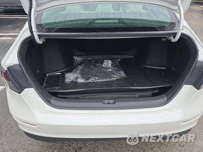 2024 Honda Accord Sedan LX - zdjęcie 11 z 25 - miniatura