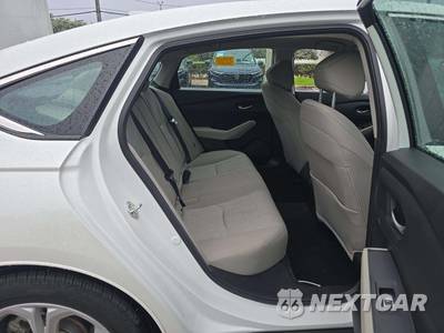 2024 Honda Accord Sedan LX - zdjęcie 13 z 25 - miniatura