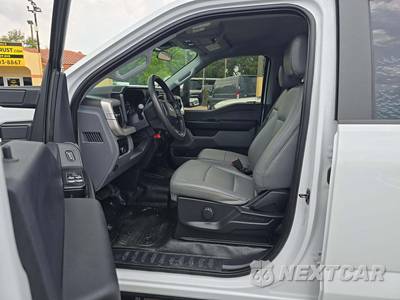 2024 Ford Super Duty F-350 Cab Chassis XL Crew Cab DRW - zdjęcie 6 z 26 - miniatura