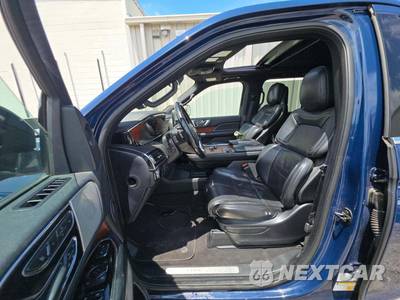 2019 Lincoln Navigator L Reserve - zdjęcie 6 z 22 - miniatura