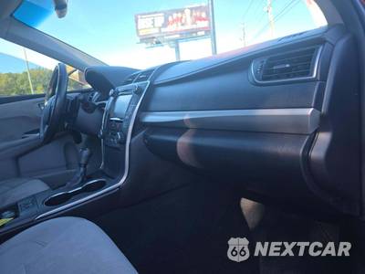 2016 Toyota Camry XSE - zdjęcie 19 z 22 - miniatura