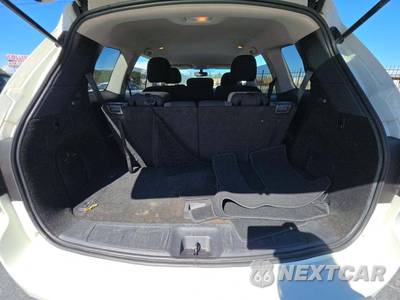 2019 Nissan Pathfinder SV - zdjęcie 15 z 24 - miniatura