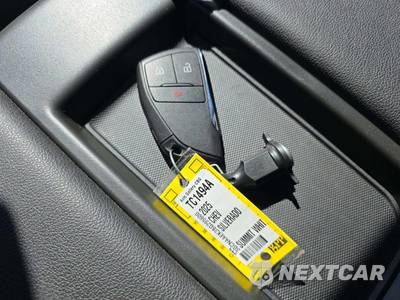 2025 Chevrolet Silverado 1500 WT Regular Cab Long Bed 1WT - zdjęcie 8 z 19 - miniatura