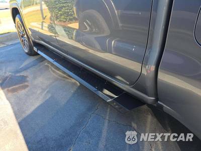 2020 GMC Sierra 1500 SLT Crew Cab Short Bed 4SA - zdjęcie 23 z 25 - miniatura