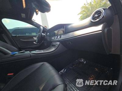2021 Mercedes-Benz E 450 4MATIC Wagon - zdjęcie 19 z 21 - miniatura