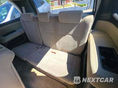 2010 Toyota Sequoia SR5 - zdjęcie 14 z 23 - miniatura