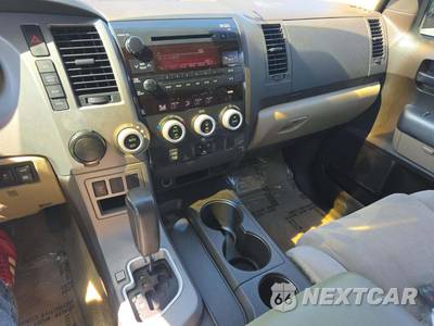 2010 Toyota Sequoia SR5 - zdjęcie 10 z 23 - miniatura