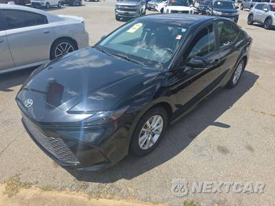 2025 Toyota Camry LE - zdjęcie 1 z 20 - miniatura