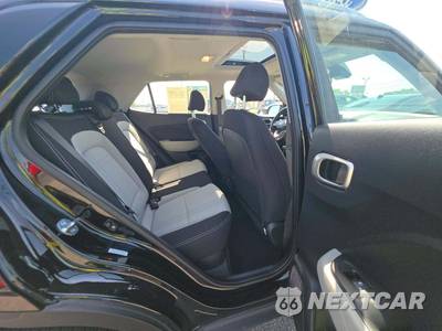 2026 Hyundai Venue SEL - zdjęcie 16 z 21 - miniatura