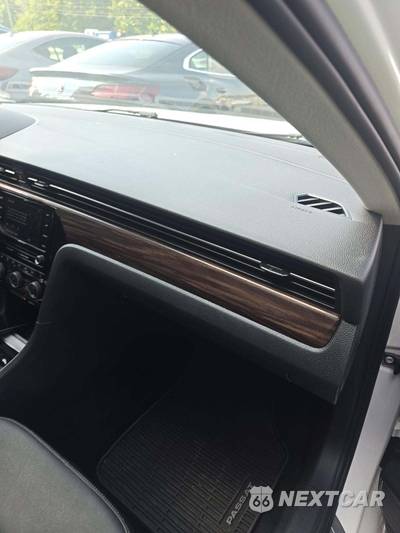 2020 Volkswagen Passat 2.0T SEL - zdjęcie 19 z 21 - miniatura