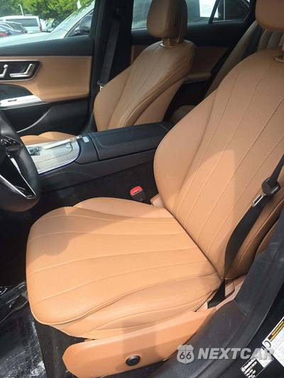2026 Mercedes-Benz E 350 4MATIC Sedan - zdjęcie 6 z 21 - miniatura