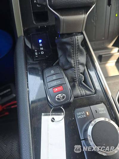 2022 Toyota Tundra Limited Crew Cab Short Bed - zdjęcie 8 z 22 - miniatura