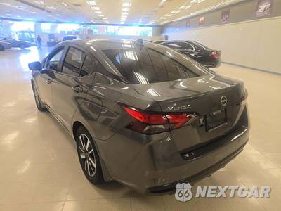 2025 Nissan Versa SV - zdjęcie 2 z 21 - miniatura