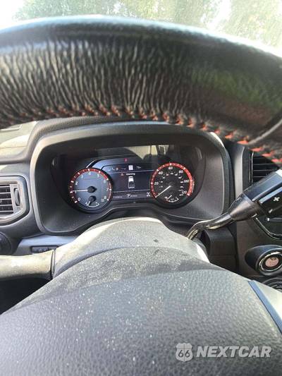 2020 Nissan TITAN XD PRO-4X Crew Cab Medium Bed - zdjęcie 9 z 24 - miniatura