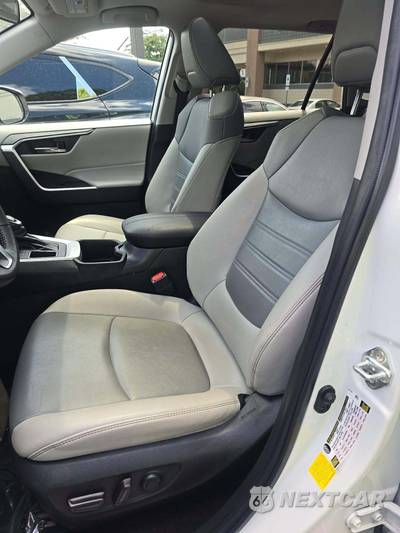 2022 Toyota RAV4 XLE Premium - zdjęcie 6 z 22 - miniatura